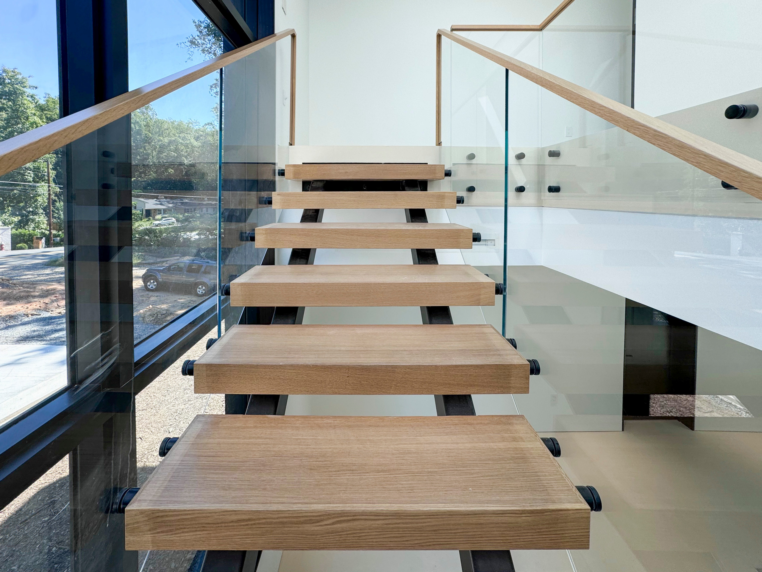126_Visually Open and Light Contemporary Staircase, Mclean, VA 22102