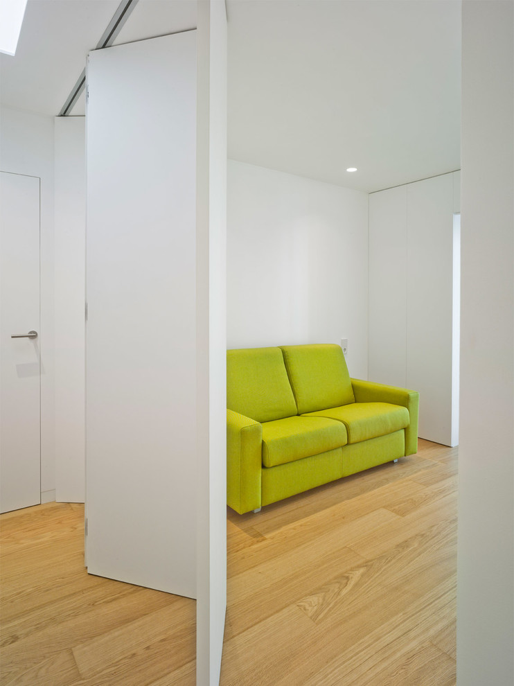 Inspiration for a contemporary family room in Alicante-Costa Blanca.