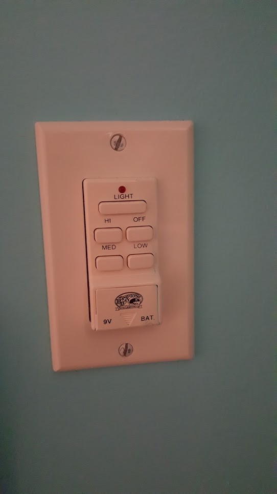 LED Light / Fan Combo Switch