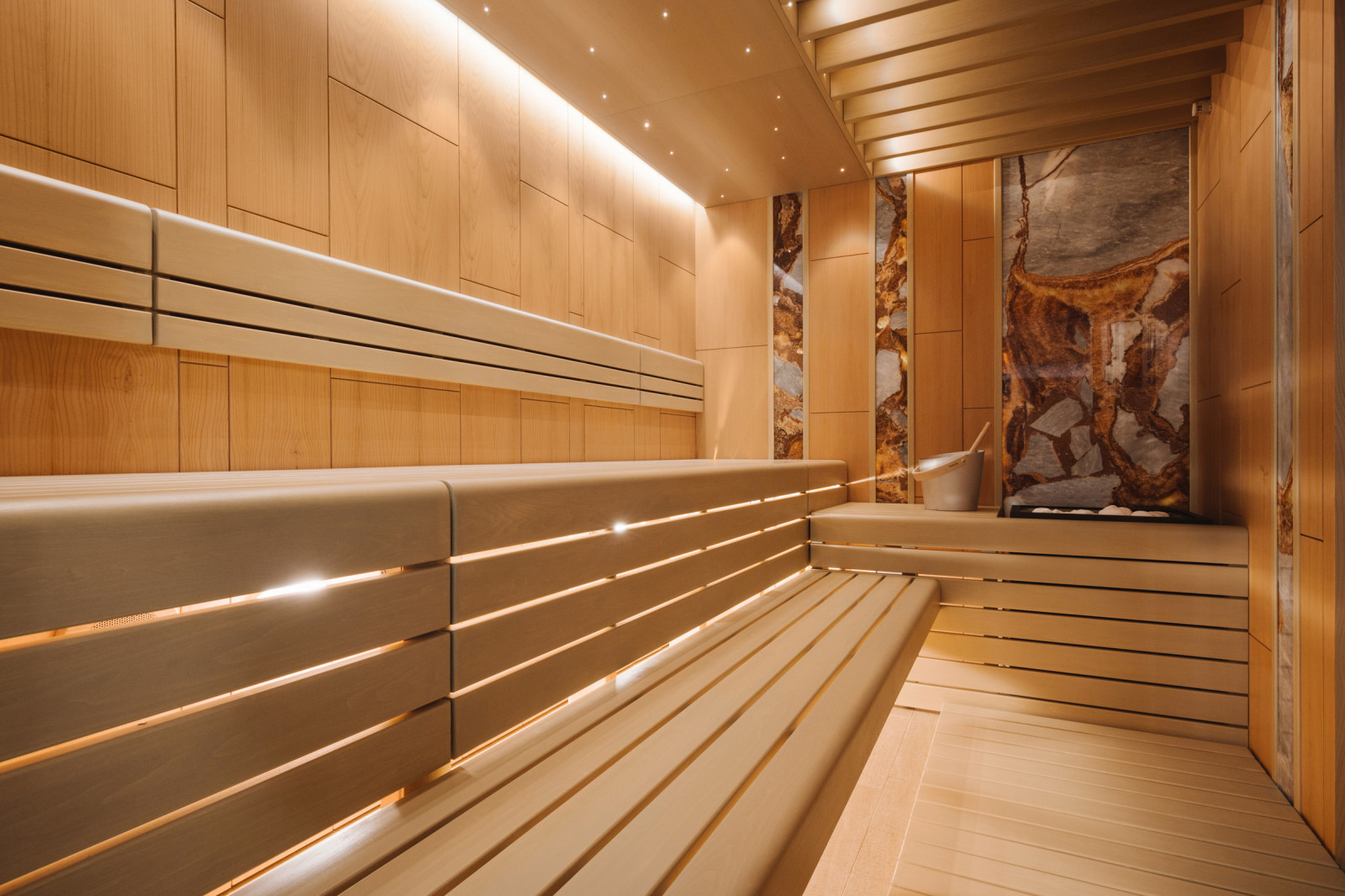 Сауна из панелей.