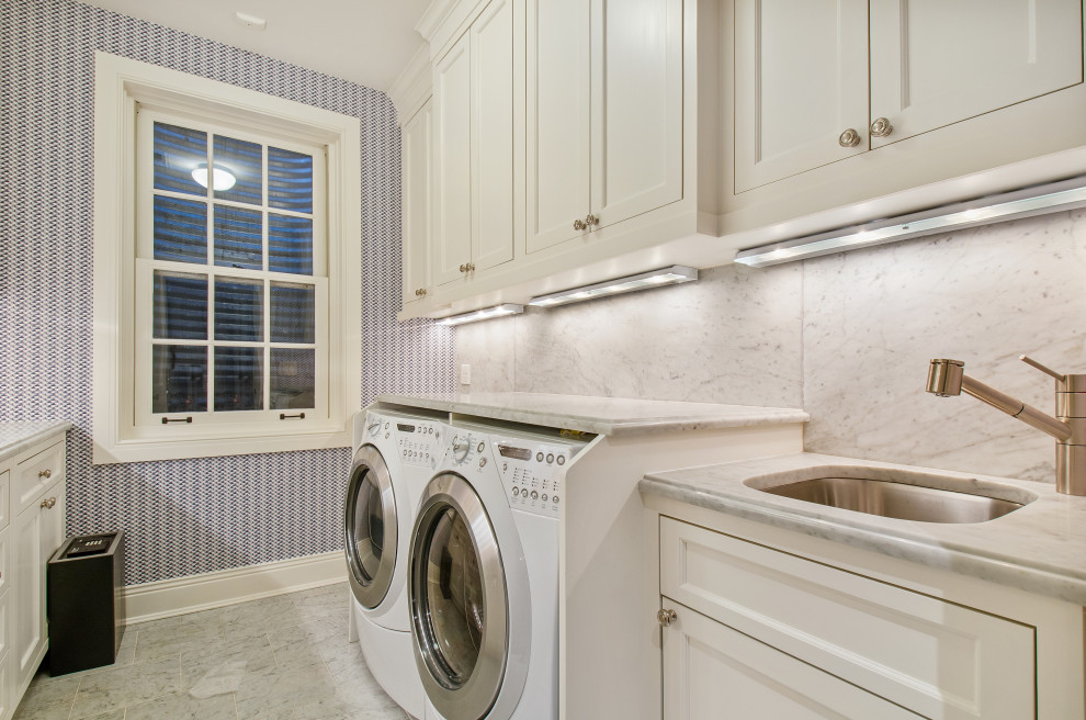 This is an example of a classic utility room in Chicago.