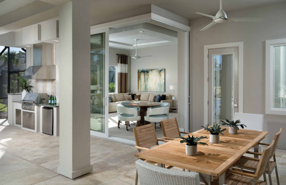 Inspiration for a tropical home design remodel in Miami