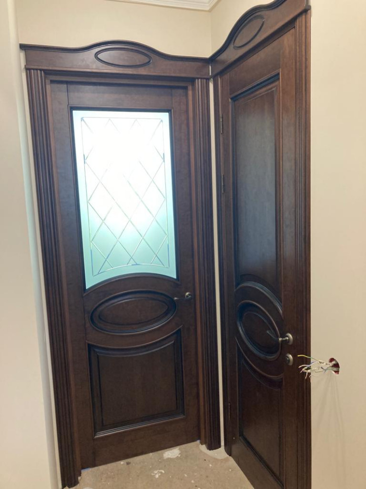 Двери из массива (фото работ с нескольких объектов)