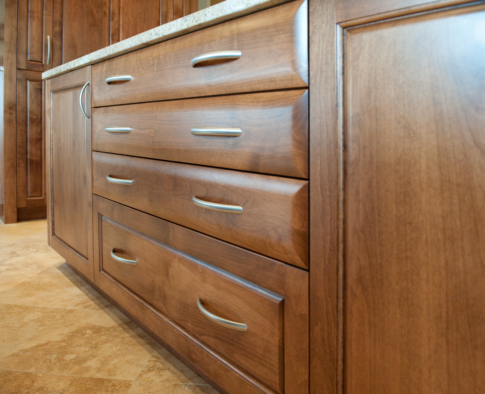 Closet - transitional closet idea