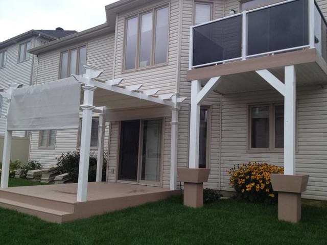Modern Sleek Deck Design terrace