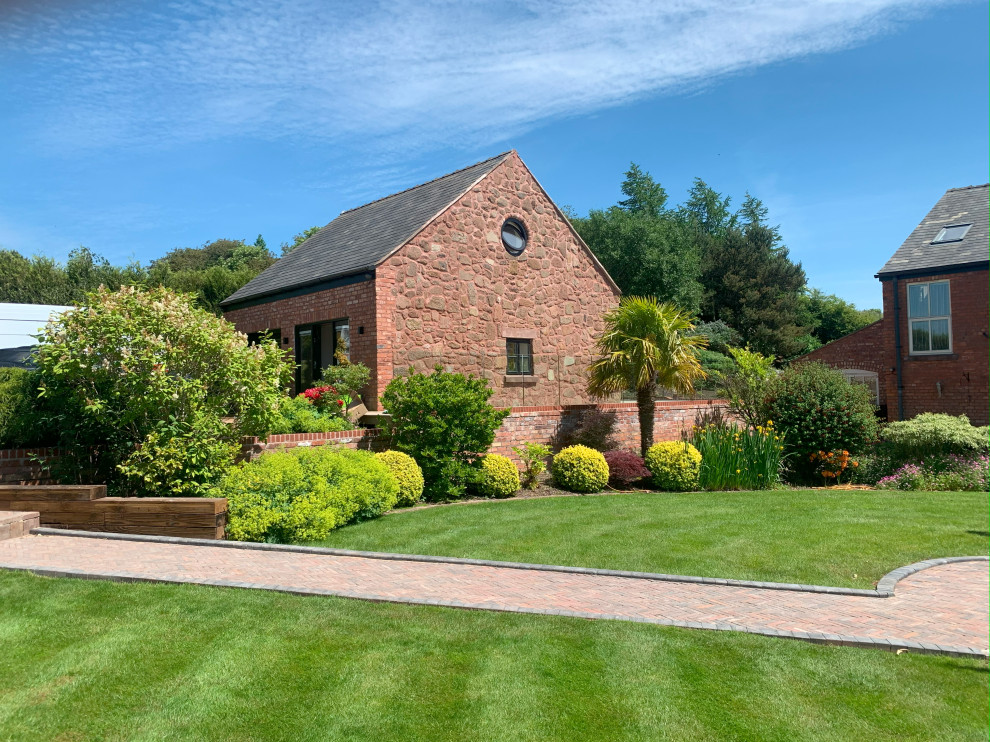 Garage Conversion to Man Pad