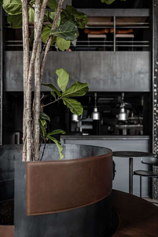 Follower | Restaurant & Bar