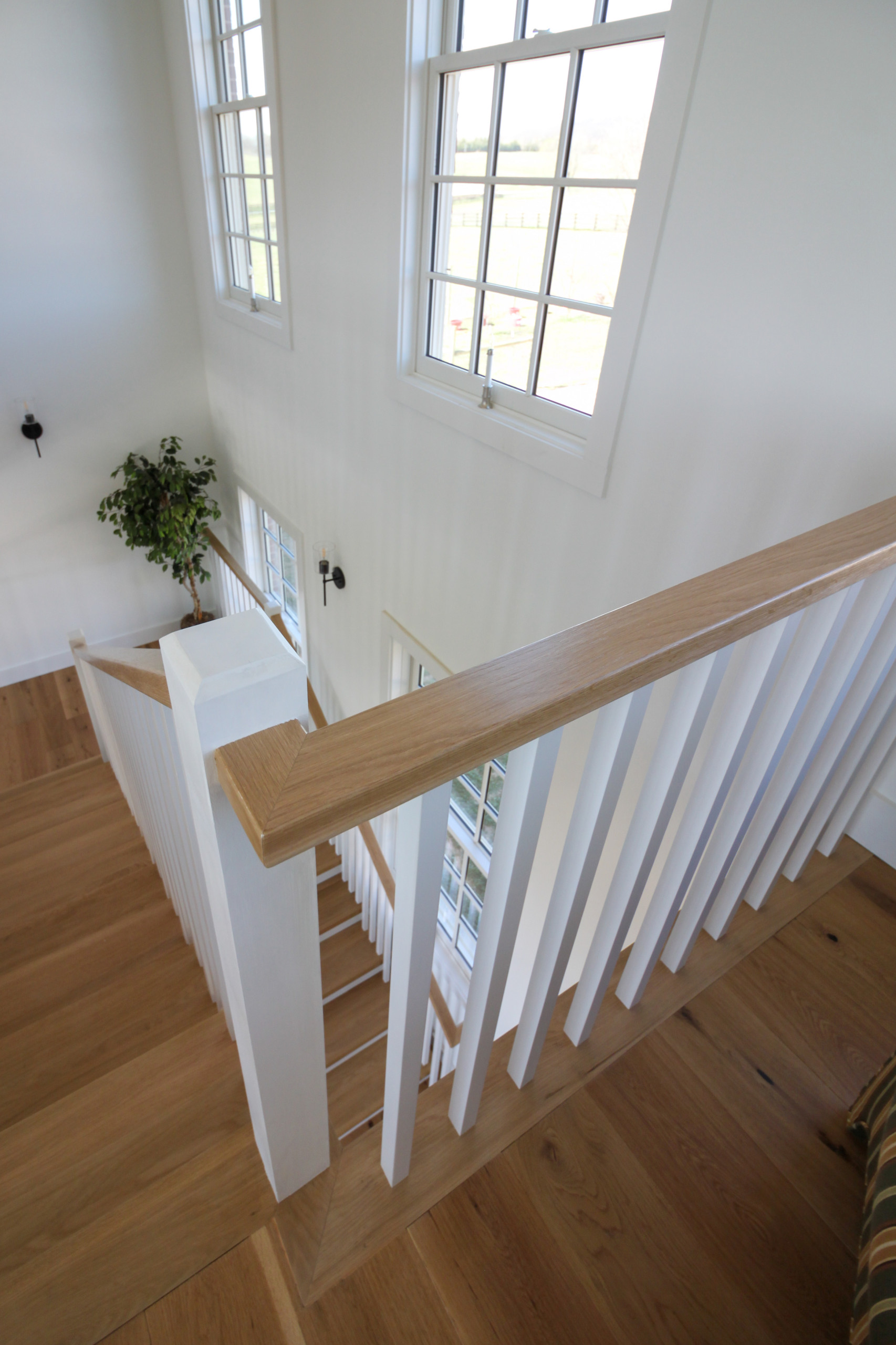 91_U-Shaped Floating Staircase Surrounded by Bucolic Mountain Views, Winchester,