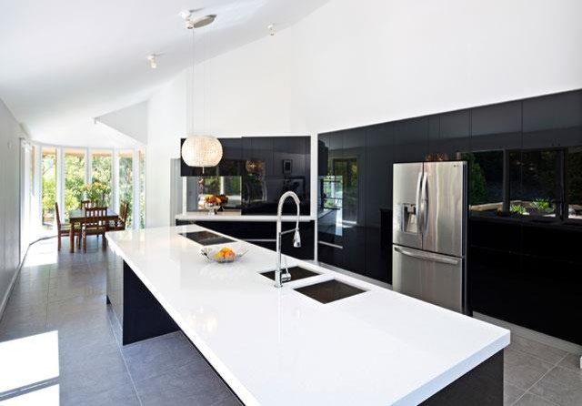 Inspiration for a contemporary kitchen in Melbourne.