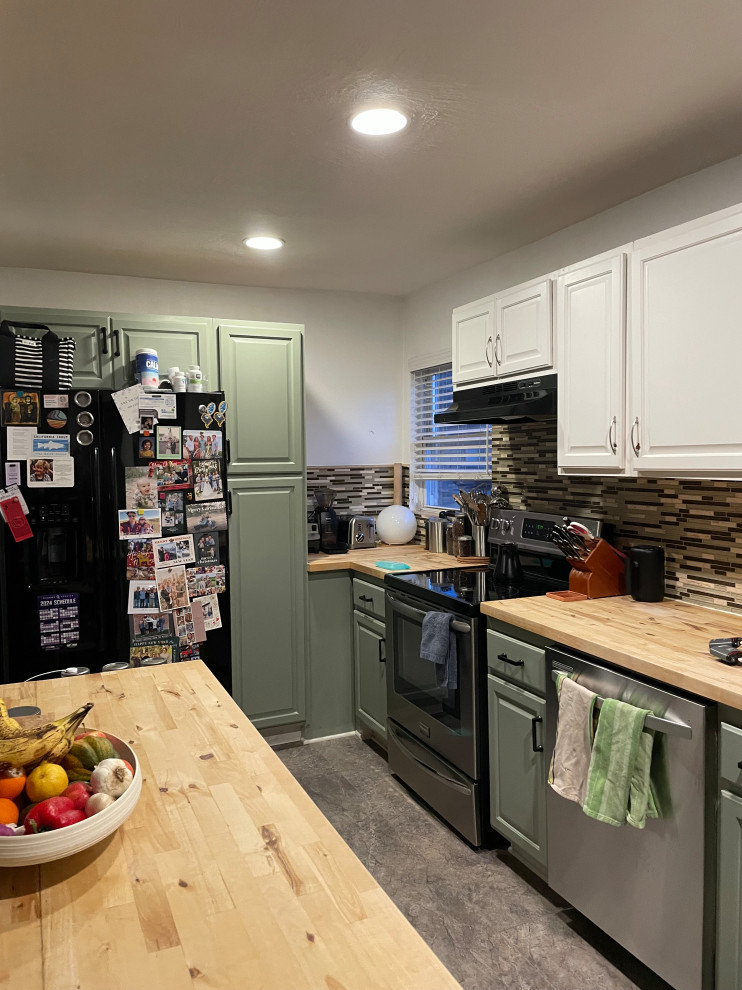 Example of a transitional kitchen design in Denver