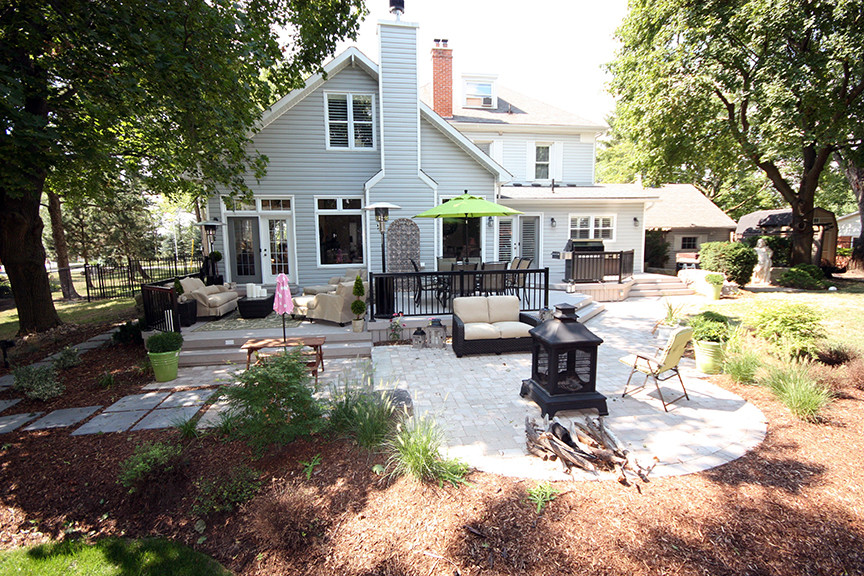 Home design - modern home design idea in Toronto