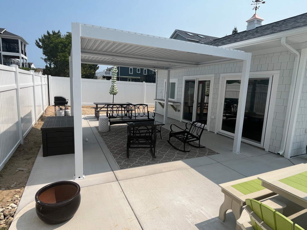 (2025) New Cabana & Deck- Beachy Bungalow