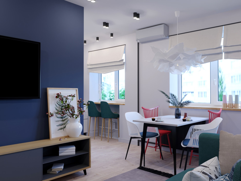 Мини-сканди в центре