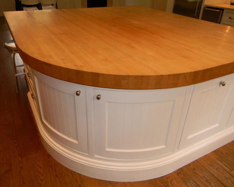 Kitchen - transitional kitchen idea