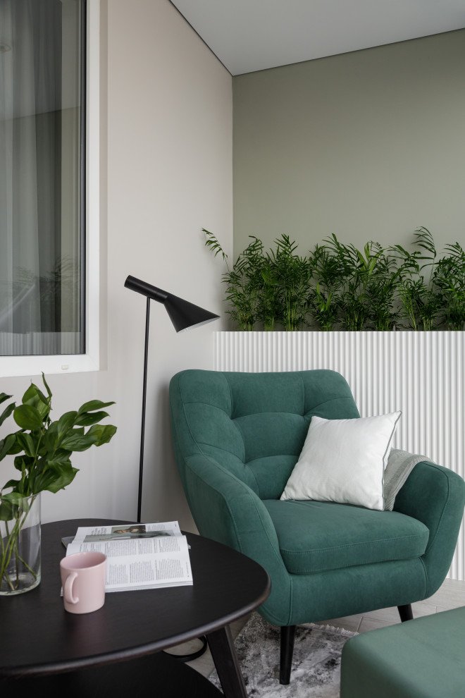 Интерьер квартиры в Приморском районе Санкт-Петербурга с видом на Лахта Центр