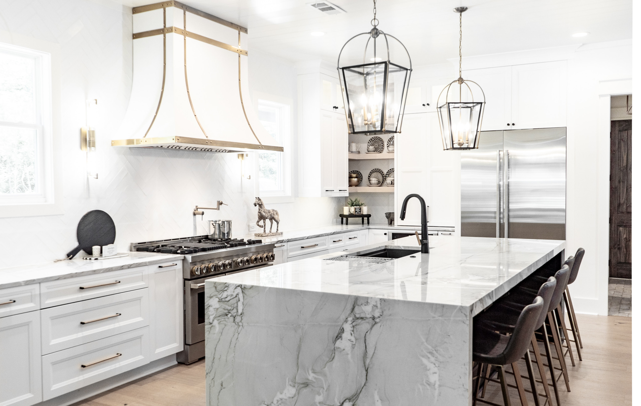 Forsyth Luxe and Stylish Kitchen