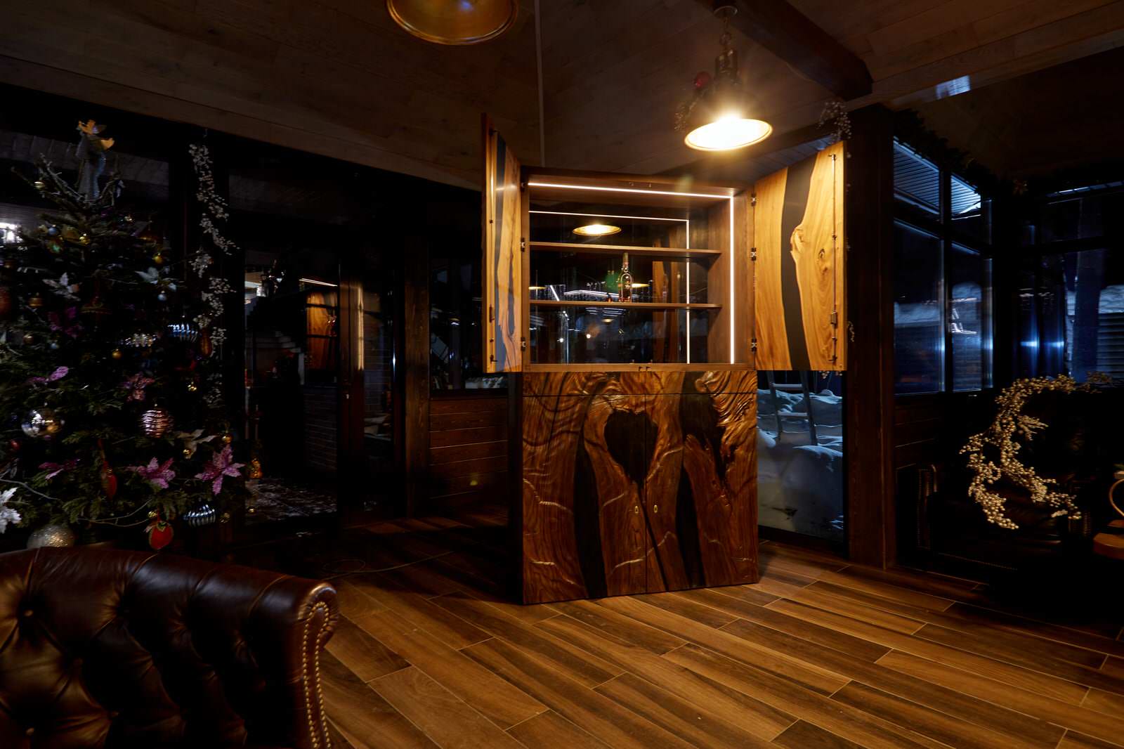 Винный шкаф "Роланд" by Millennial Wood