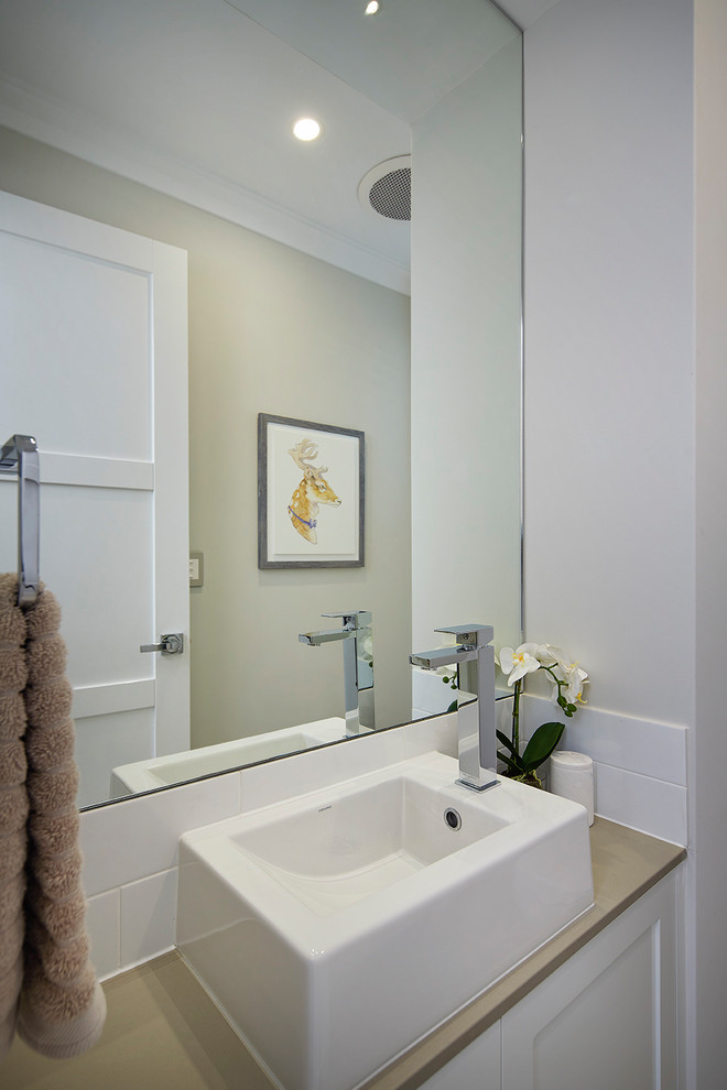 This is an example of a beach style bathroom in Perth.