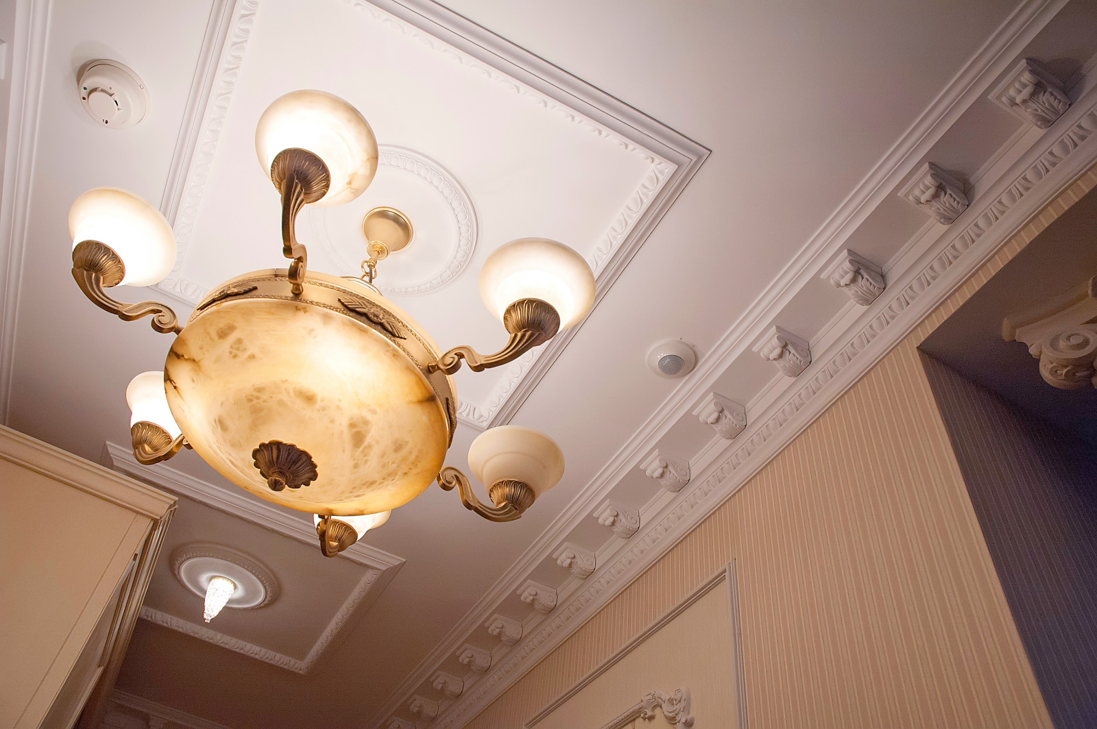 Квартира в сталинской высотке на Котельнической набережной