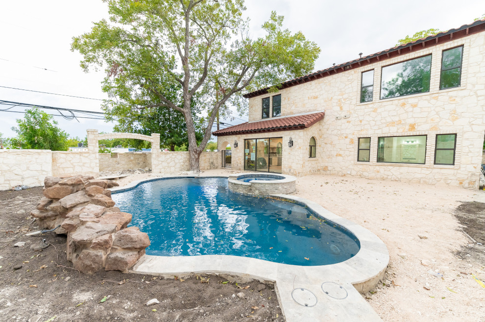 102 Cloverleaf