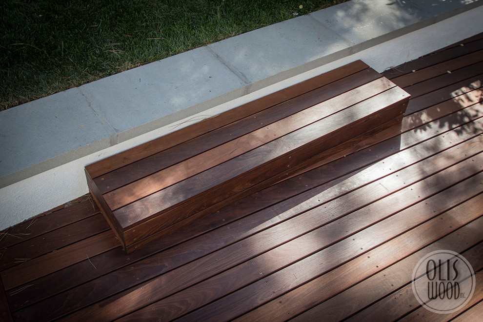 Inspiration for a modern home design remodel in Los Angeles