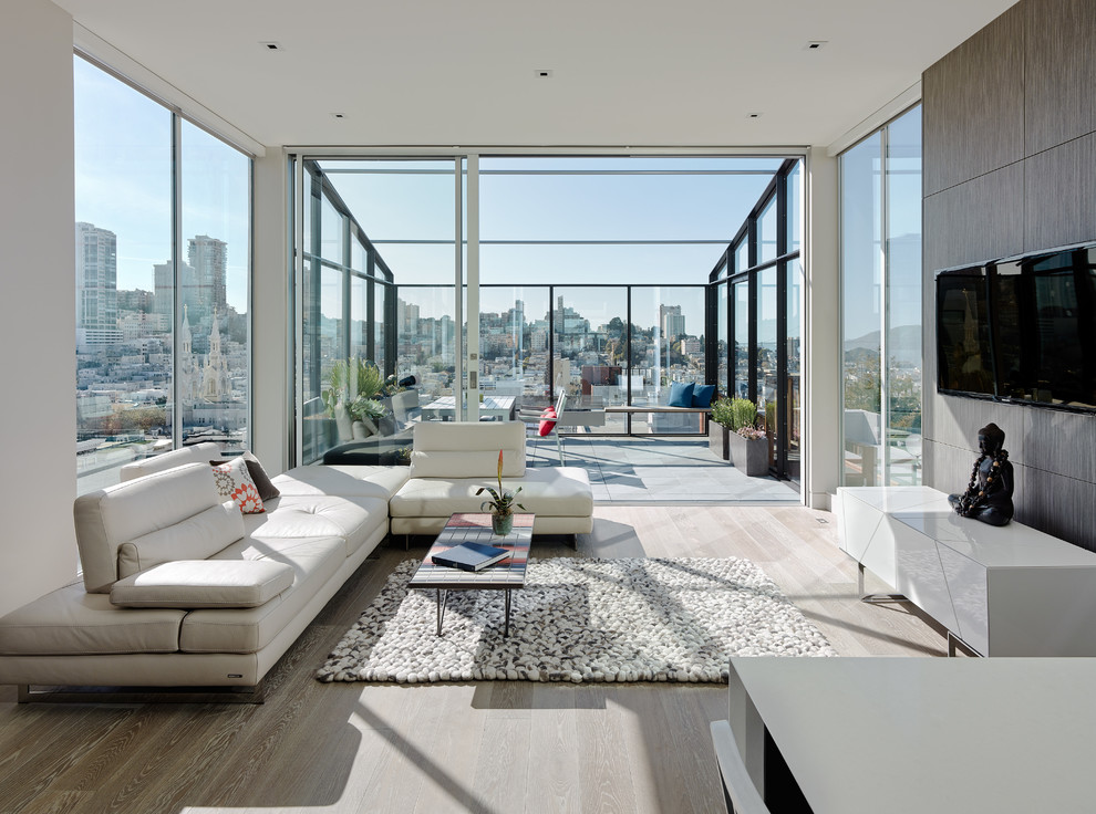 Contemporary sunroom in San Francisco with a glass ceiling.