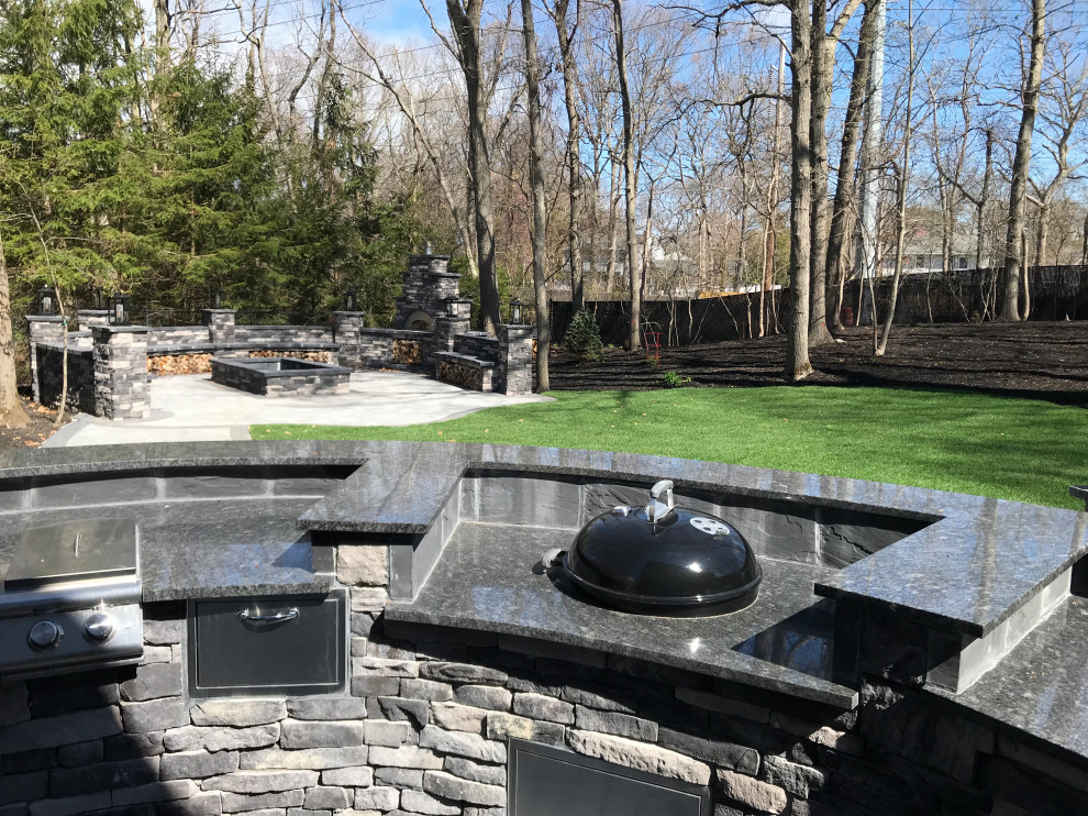 Out Door Kitchens