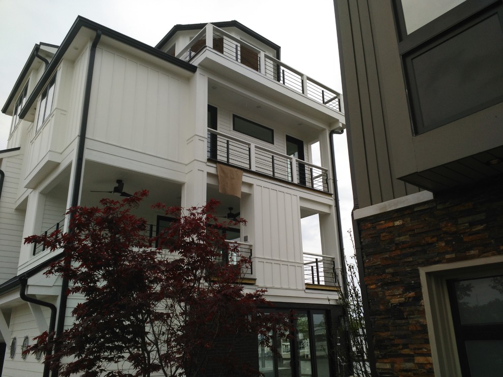 Photo of a modern balcony in Chicago.