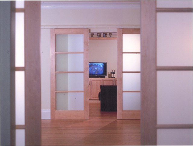 Hyde Park Condominium modern-wohnbereich