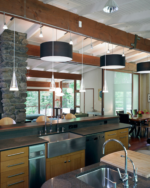 Modernist Deck House modern-kueche