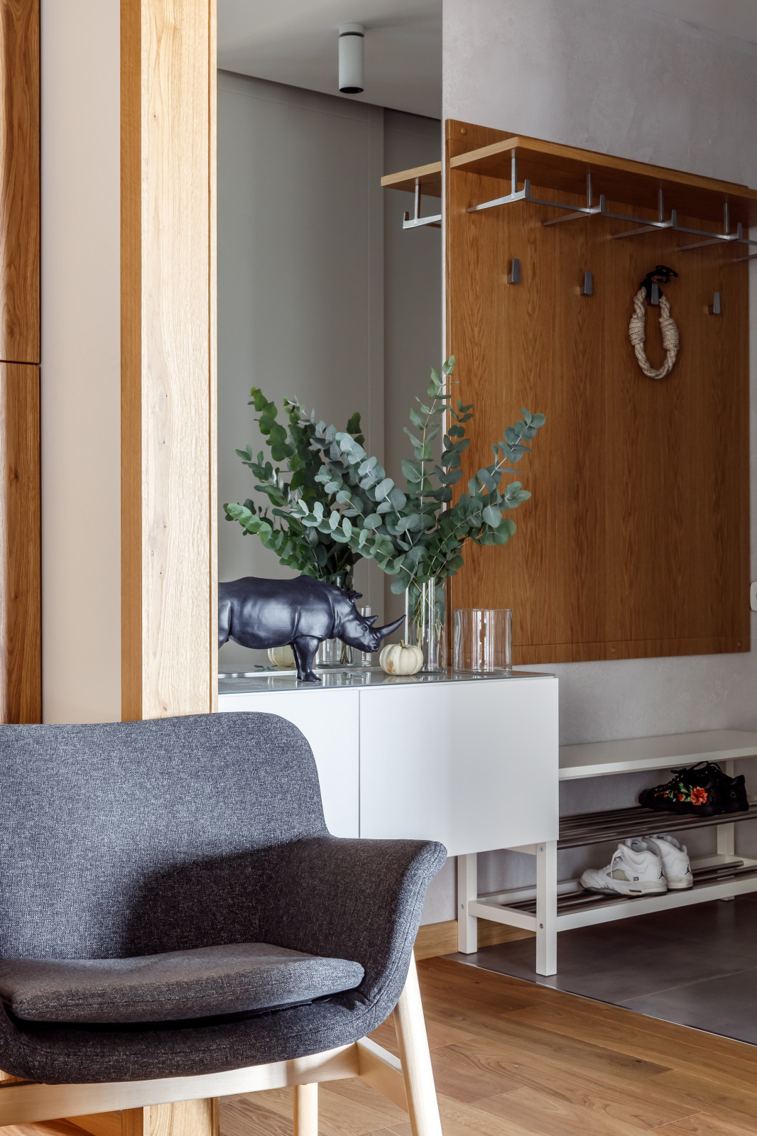 Квартира с фито-стеной и яркими акцентами в Москве