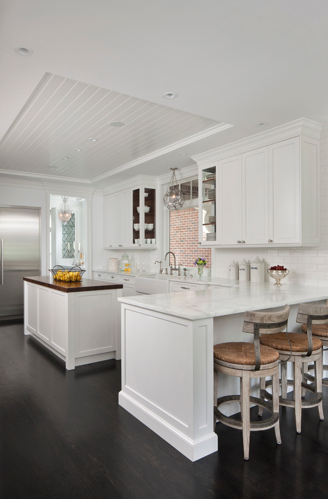 Inspiration for a transitional kitchen remodel in Detroit