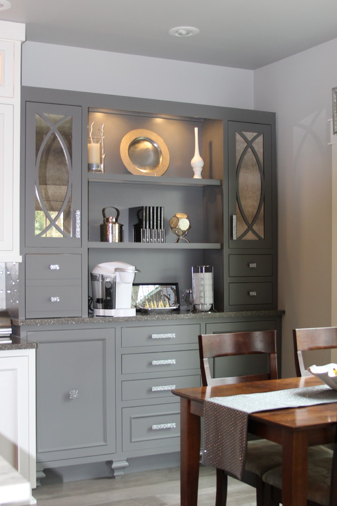 Inspiration for a transitional home design remodel in Indianapolis