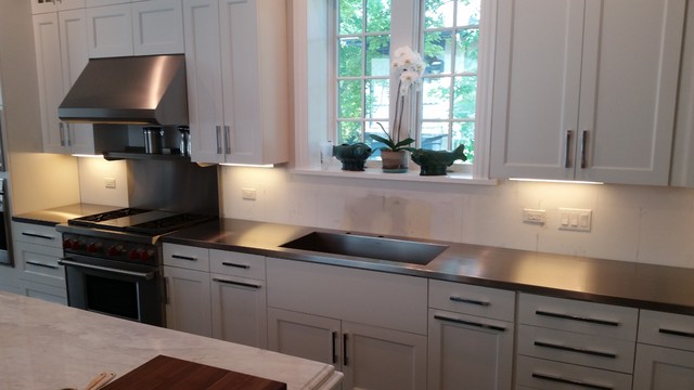 Custom Countertops modern-kueche