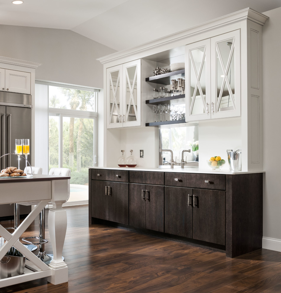 Transitional kitchen photo in Minneapolis
