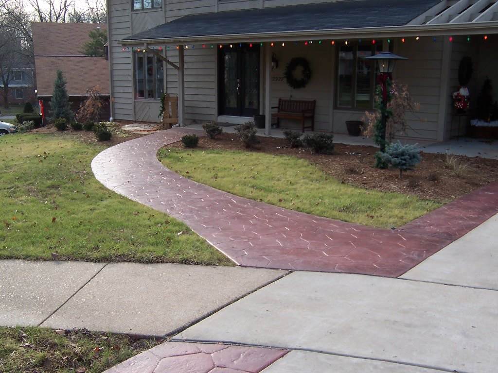 Des Peres, Missouri stamped concrete walkway and driveway borders