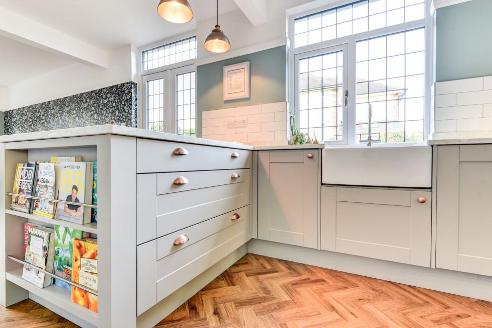 Classic British Kitchen in Worthing, West Sussex - Traditional ...