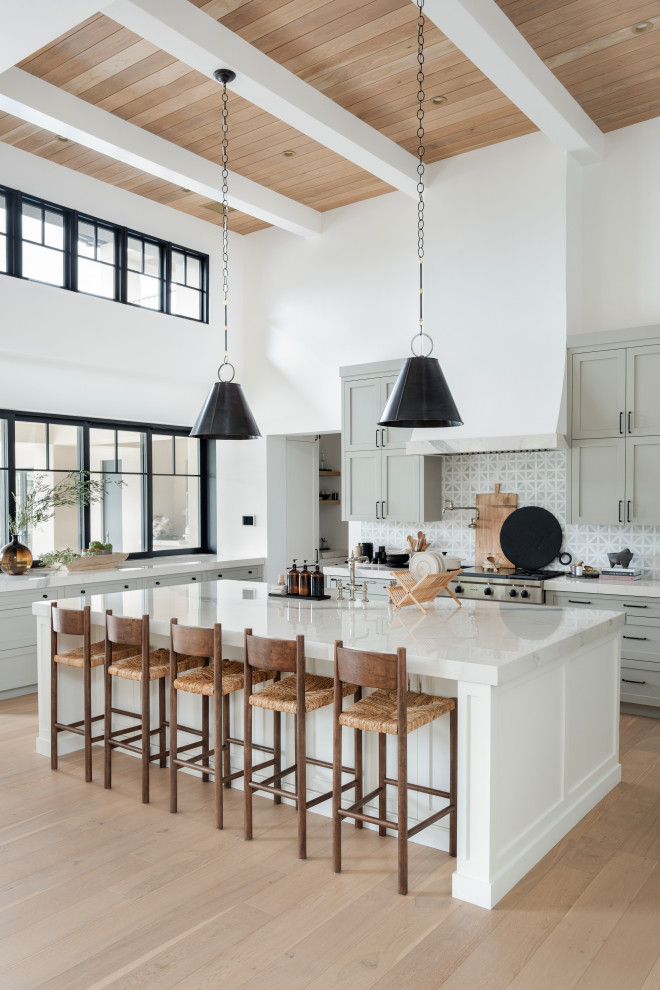 Kitchen - transitional kitchen idea in Phoenix