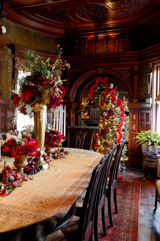 Inspiration for a traditional dining room in New York.