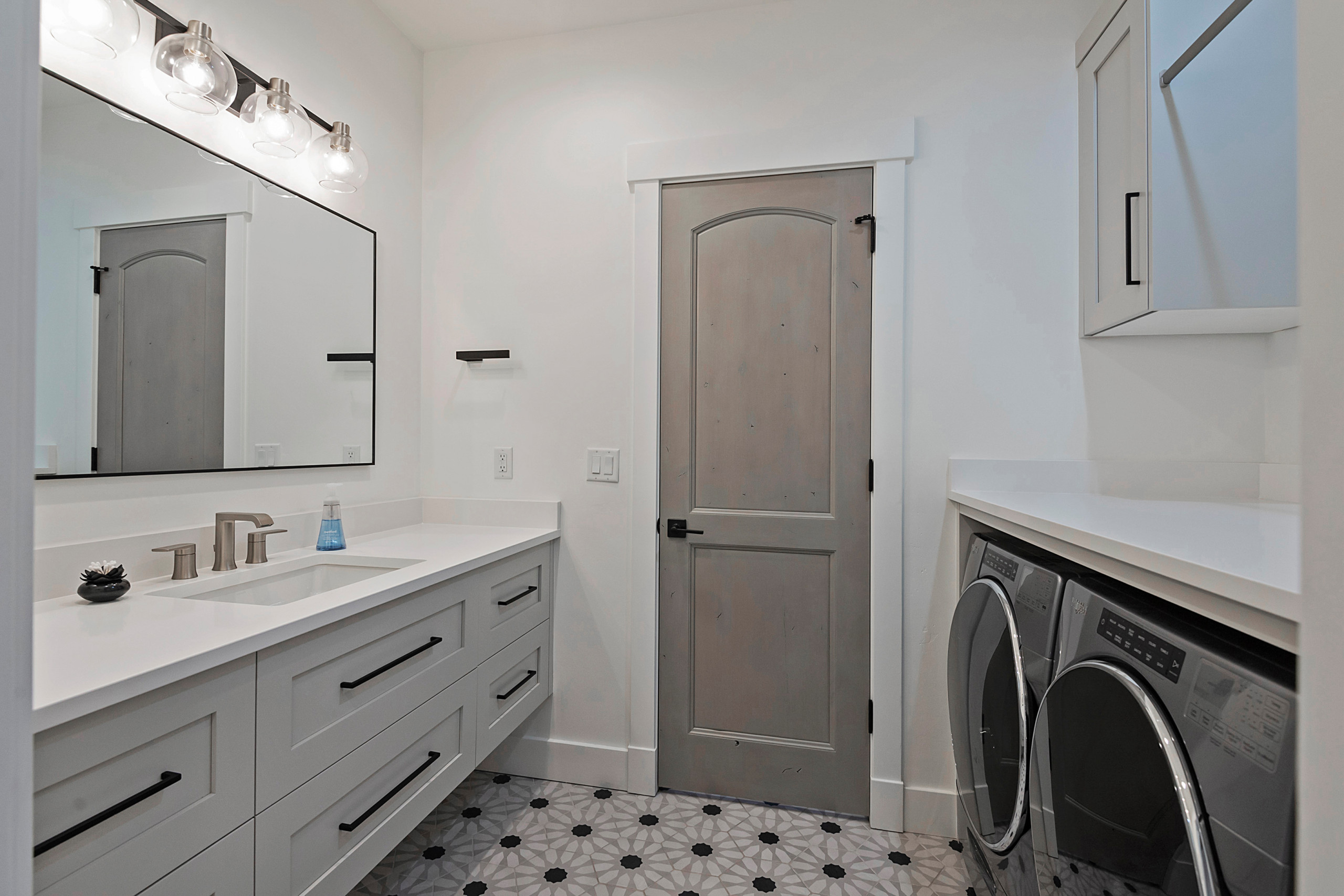 Prospecter Modern Beauty