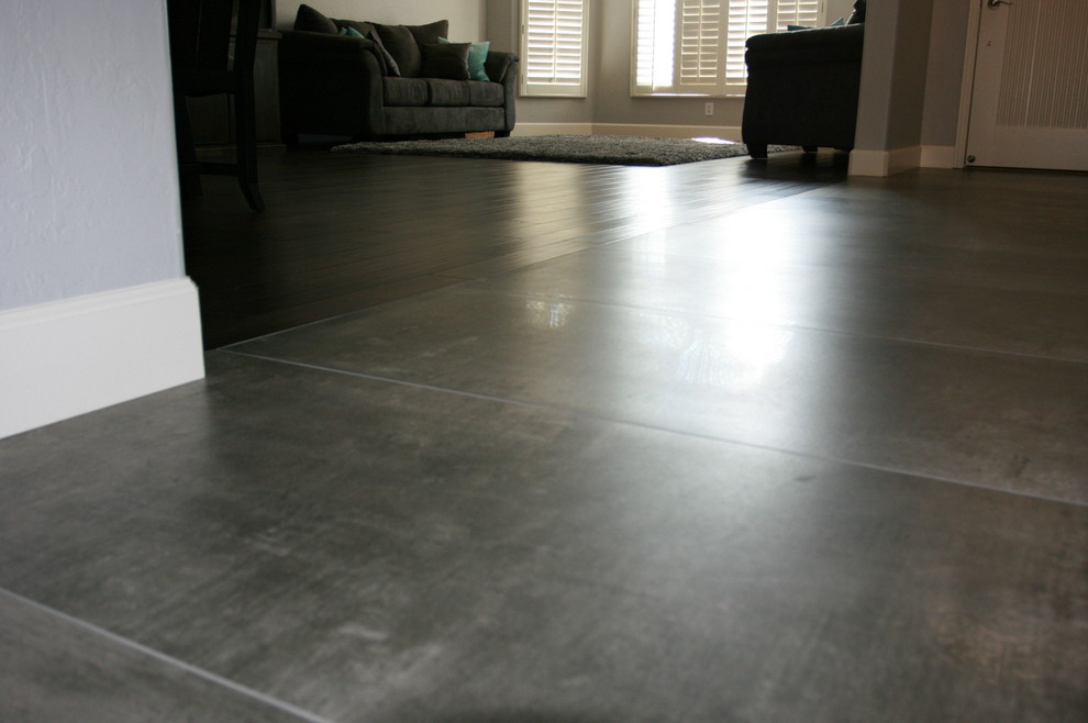 Inspiration for a transitional entryway remodel in Phoenix
