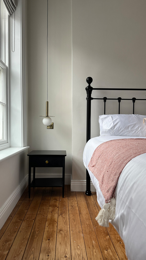 Guest bedroom