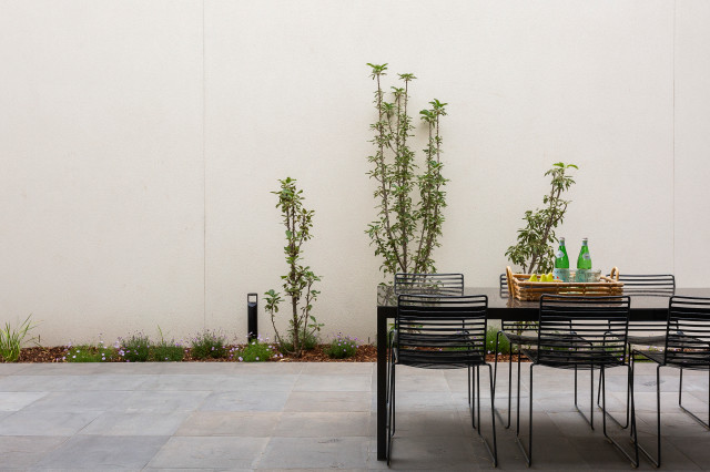 Como St patio