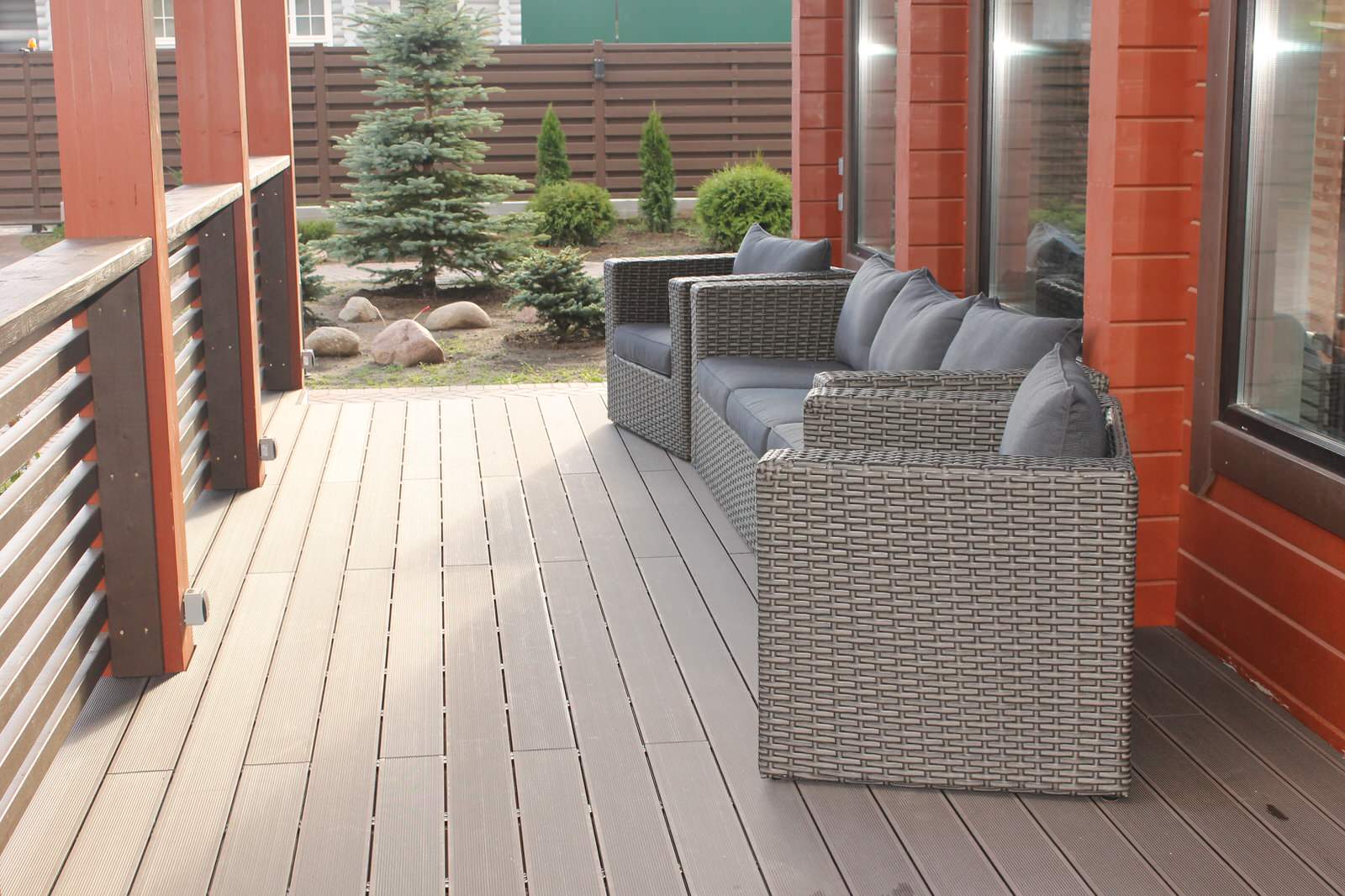 Отделка дома и бани из клееного бруса