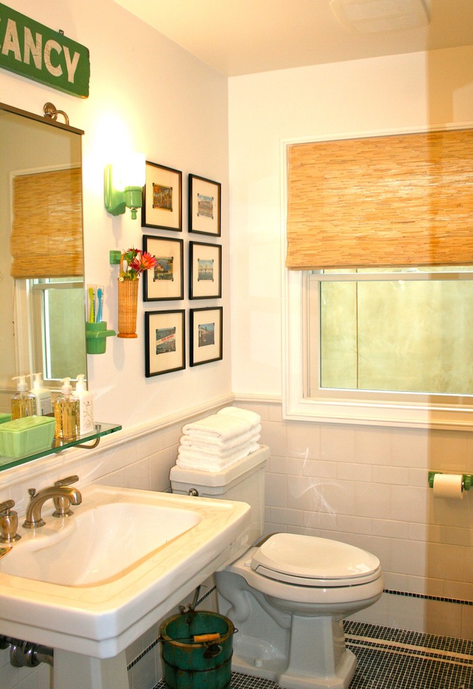 Inspiration for a beach style bathroom in Los Angeles.