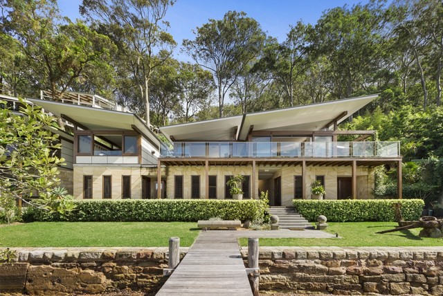Pittpoint Waters contemporary-fasad