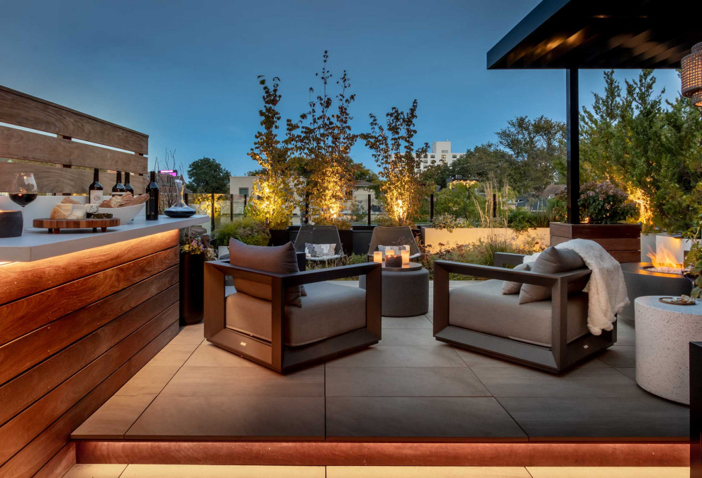 Deck - mid-sized deck idea in Chicago
