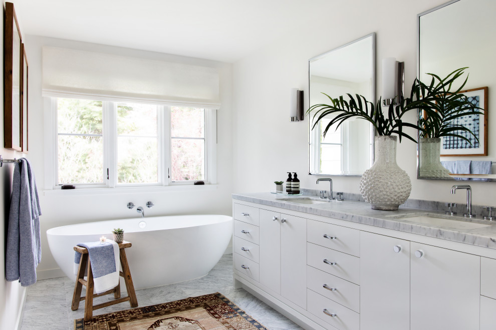 Example of a cottage bathroom design in San Francisco