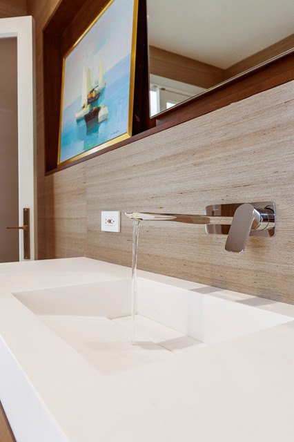 Edgecliff Point Bathroom minimalistisch-badezimmer