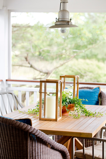 Screen Porch with Water View - Westport, Connecticut klassisk-veranda